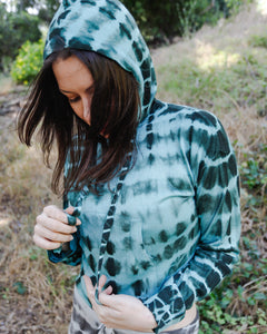 Durga crop hoodie- Ash Dye